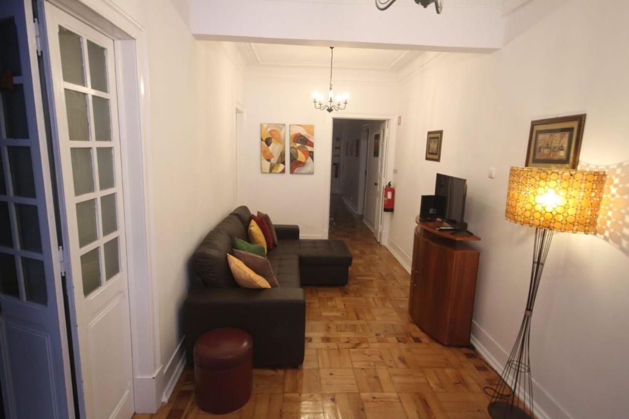 Antique M1 R1 - Amazing Double Room With Shared Bathroom In Marques Pombal Lisboa Екстериор снимка