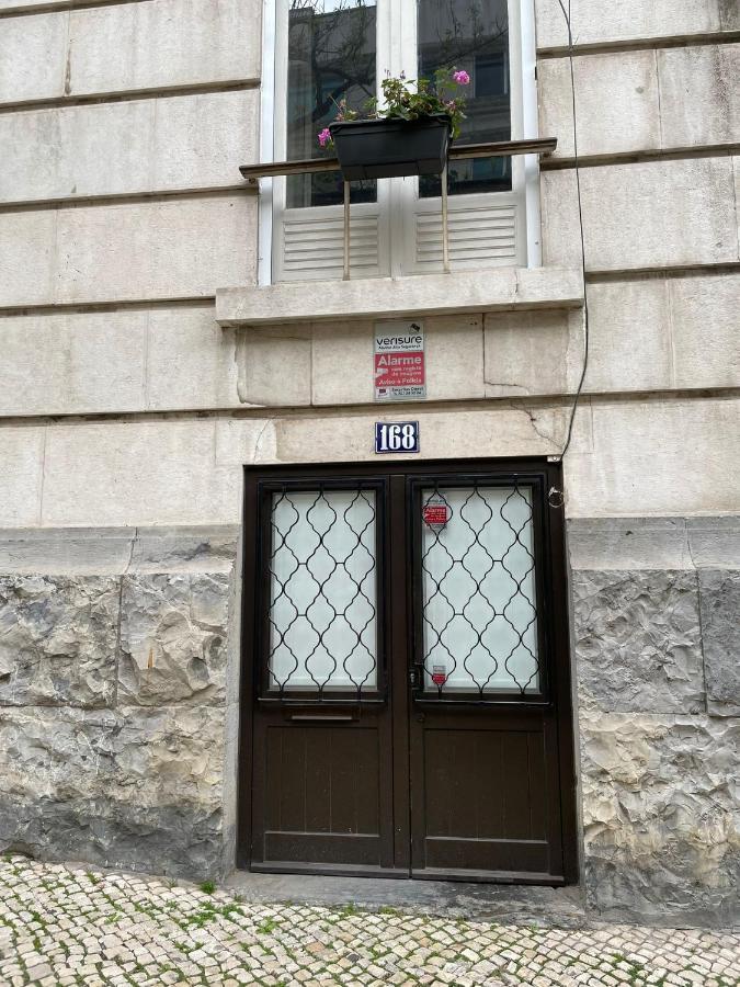 Antique M1 R1 - Amazing Double Room With Shared Bathroom In Marques Pombal Lisboa Екстериор снимка